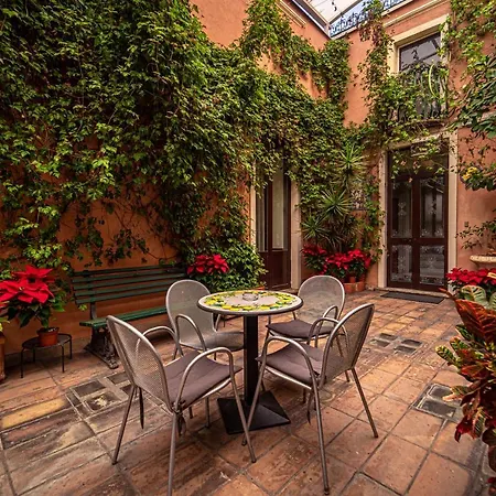 Hotel Romeo CTA