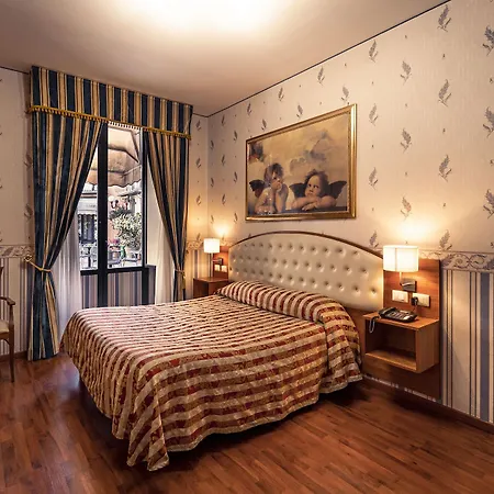 Hotel Romeo 3*