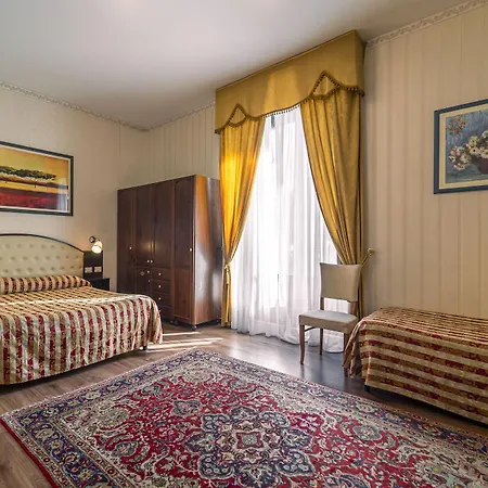 Hotel Romeo