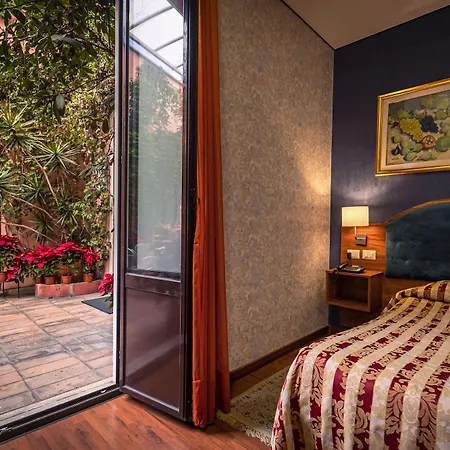 Hotel Romeo CTA