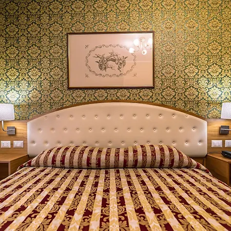 Hotel Romeo CTA