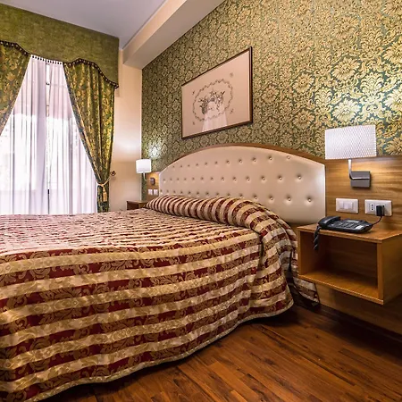 Romeo Hotel 3*