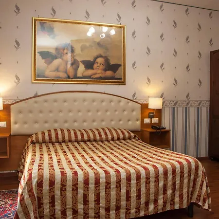 Hotel Romeo CTA